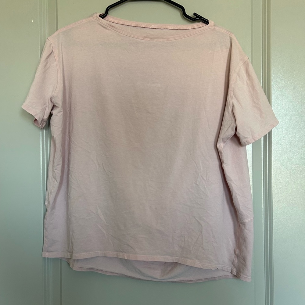 Lululemon Back in Action tee dusty rose - Picture 5 of 9